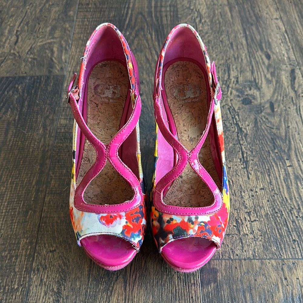 Gianni Bini Floral Peep-Toe Women's Shoes